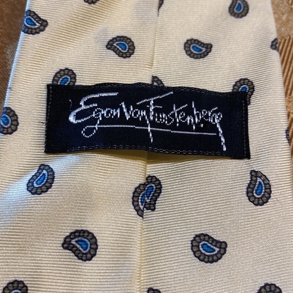 Elon Von Furstenberg paisley‎ neck tie